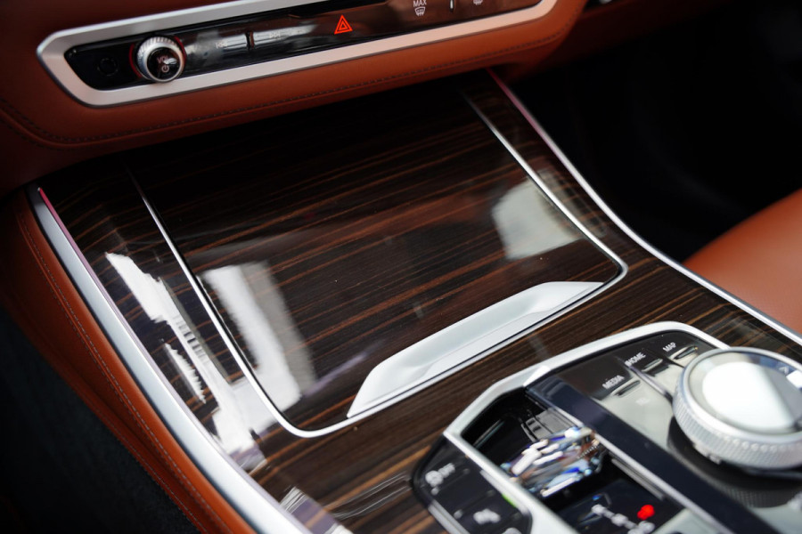 BMW X5 X-Drive 50 E / Individual / Panoramadak / M-Pakket / Harman Kardon