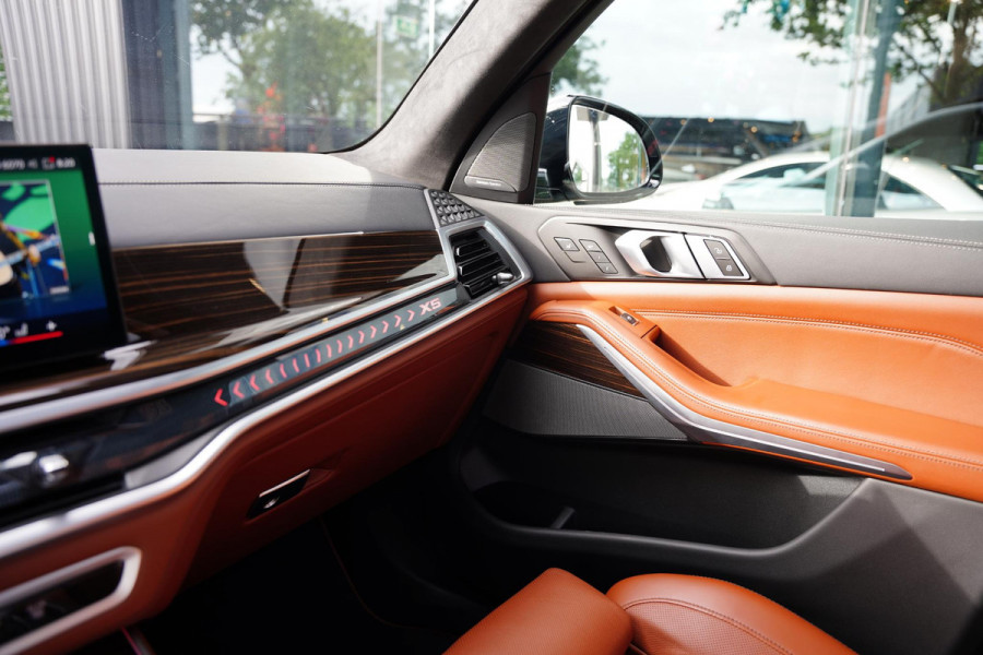 BMW X5 X-Drive 50 E / Individual / Panoramadak / M-Pakket / Harman Kardon