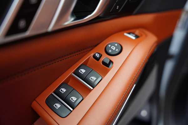 BMW X5 X-Drive 50 E / Individual / Panoramadak / M-Pakket / Harman Kardon