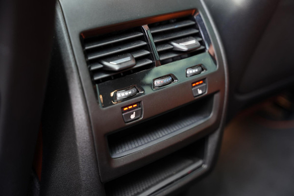 BMW X5 X-Drive 50 E / Individual / Panoramadak / M-Pakket / Harman Kardon