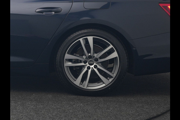 Audi A6 Avant 50 TFSI e Quattro S Line PHEV 300pk Dealer O.H. | Trekhaak Af Fabriek | Adaptive Cruise | Head Up | 360 Camera | Alcantara Sportstoelen Verwarmd | Stuur Verwarmd | Apple Carplay | Navigatie | Virtual | DAB | Plug In Hybrid