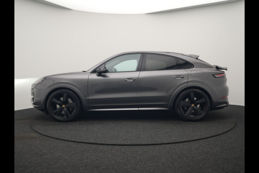 Porsche Cayenne Coupé 3.0 E-Hybrid PHEV | MY 2024 Facelift | | Trekhaak Af Fabriek | Panodak | Luchtvering | Sportuitlaat | PDLS+ | Sport Chrono | InnoDrive Adaptive Cruise | SportDesign | Head up | Soft Close | 22"L.M | 360 Camera | Plug In Hybrid |