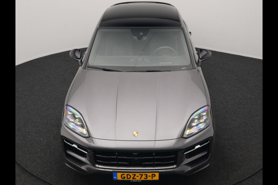 Porsche Cayenne Coupé 3.0 E-Hybrid PHEV | MY 2024 Facelift | | Trekhaak Af Fabriek | Panodak | Luchtvering | Sportuitlaat | PDLS+ | Sport Chrono | InnoDrive Adaptive Cruise | SportDesign | Head up | Soft Close | 22"L.M | 360 Camera | Plug In Hybrid |