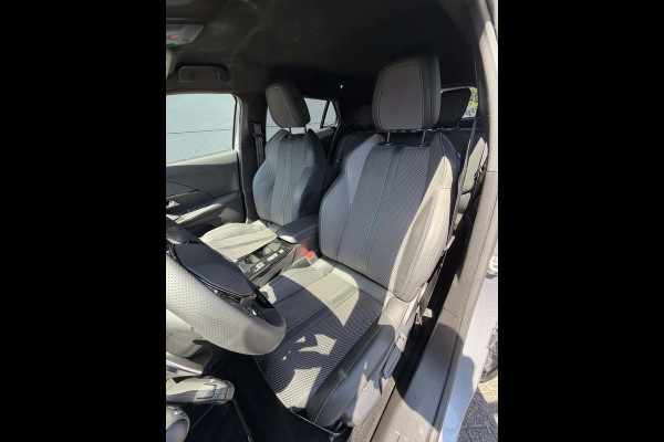 Peugeot 2008 145pk Hybrid GT (360gr Camera - Keyless Entry - LED - Parkeersensoren V+A - Adaptieve Cruise Controle - 17"incl 4S - Draadloos l