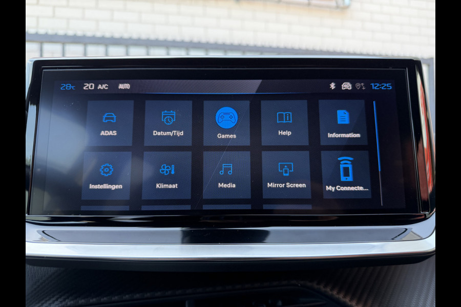 Peugeot 2008 145pk Hybrid GT (360gr Camera - Keyless Entry - LED - Parkeersensoren V+A - Adaptieve Cruise Controle - 17"incl 4S - Draadloos l