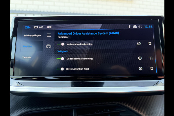 Peugeot 2008 145pk Hybrid GT (360gr Camera - Keyless Entry - LED - Parkeersensoren V+A - Adaptieve Cruise Controle - 17"incl 4S - Draadloos l