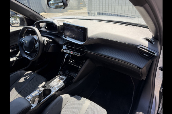 Peugeot 2008 145pk Hybrid GT (360gr Camera - Keyless Entry - LED - Parkeersensoren V+A - Adaptieve Cruise Controle - 17"incl 4S - Draadloos l