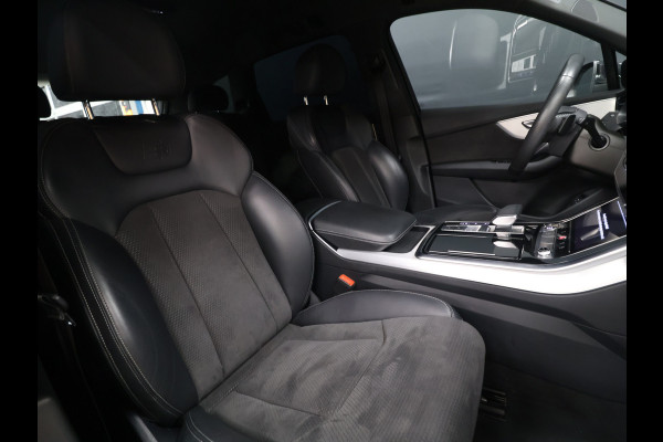 Audi Q7 60 TFSI e quattro Competition S-Line [B&O, LUCHTVERING, 22INCH, ELEKTRISCHE STOELEN, APPLE CARPLAY, ANDROID, STOELVERWARMING, CAMERA, TREKHAAK UITKLAPBAAR, ELEKTRISCHE ACHTERKLEP, NIEUWSTAAT]