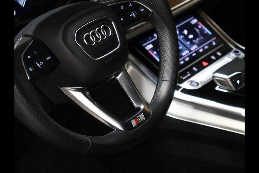 Audi Q7 60 TFSI e quattro Competition S-Line [B&O, LUCHTVERING, 22INCH, ELEKTRISCHE STOELEN, APPLE CARPLAY, ANDROID, STOELVERWARMING, CAMERA, TREKHAAK UITKLAPBAAR, ELEKTRISCHE ACHTERKLEP, NIEUWSTAAT]