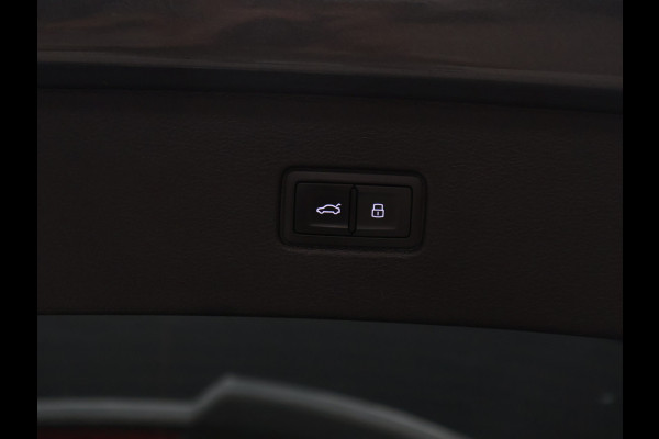 Audi Q7 60 TFSI e quattro Competition S-Line [B&O, LUCHTVERING, 22INCH, ELEKTRISCHE STOELEN, APPLE CARPLAY, ANDROID, STOELVERWARMING, CAMERA, TREKHAAK UITKLAPBAAR, ELEKTRISCHE ACHTERKLEP, NIEUWSTAAT]