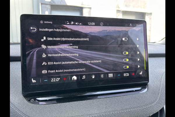 Škoda ENYAQ iV 80 | SOH: nnb | Assistentie Pakket Plus | Climate pakket | Comfort Pakket | Adaptive CC | Blind Spot | Stoel & stuur verwarming |