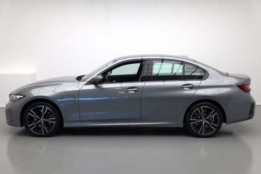 BMW 3-serie 320e |M-Pakket|Full Led|Carplay|Sportstoelen|