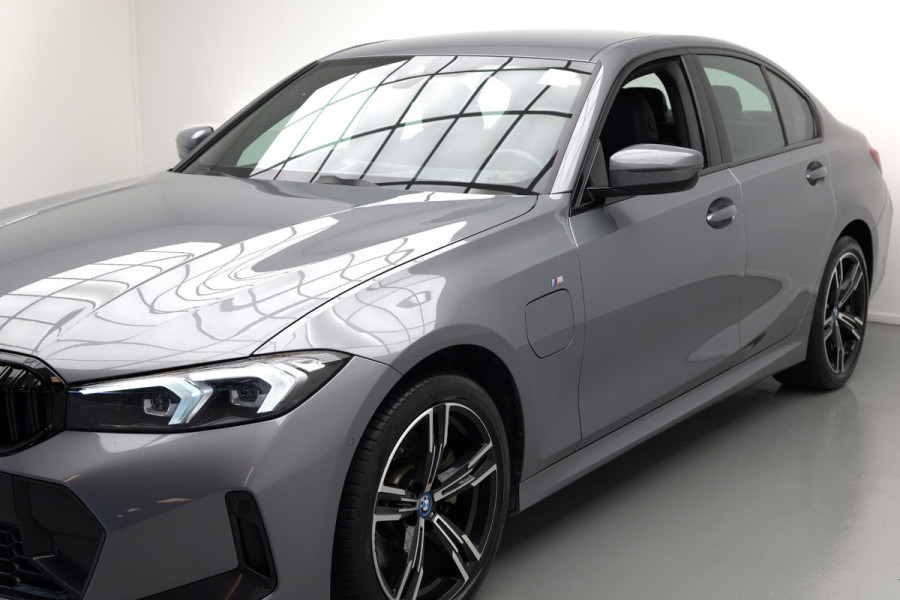 BMW 3-serie 320e |M-Pakket|Full Led|Carplay|Sportstoelen|