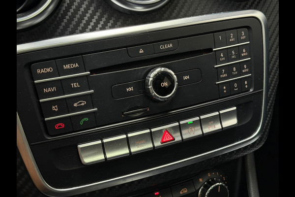 Mercedes-Benz A-Klasse 180 AMG Night Pano Sfeerverl Navi NAP