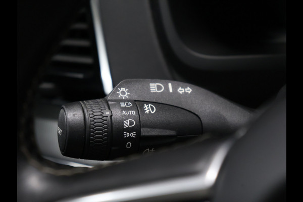 Volvo XC90 2.0 T8 Recharge AWD R-Design 7P [TREKHAAK UITKLAPBAAR, HARMAN/KARDON, MEMORY SEATS, STUURVERWARMING, APPLE CARPLAY, ANDROID, SFEERVERLICHTING, STOELVERWARMING, CAMERA, PDC V+A, ADAPTIVE CRUISE, CLIMATE 4-ZONE, KEYLESS ENTRY