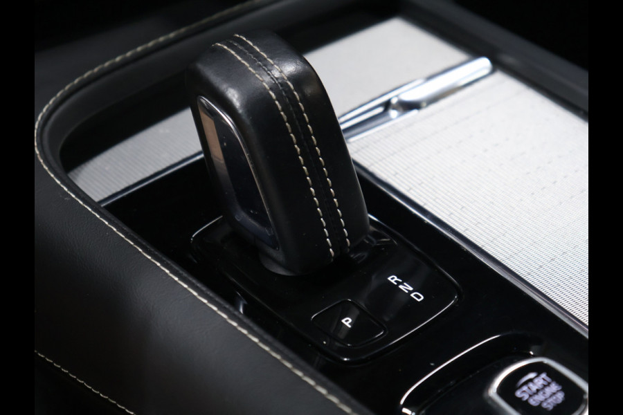 Volvo XC90 2.0 T8 Recharge AWD R-Design 7P [TREKHAAK UITKLAPBAAR, HARMAN/KARDON, MEMORY SEATS, STUURVERWARMING, APPLE CARPLAY, ANDROID, SFEERVERLICHTING, STOELVERWARMING, CAMERA, PDC V+A, ADAPTIVE CRUISE, CLIMATE 4-ZONE, KEYLESS ENTRY