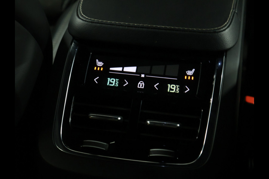 Volvo XC90 2.0 T8 Recharge AWD R-Design 7P [TREKHAAK UITKLAPBAAR, HARMAN/KARDON, MEMORY SEATS, STUURVERWARMING, APPLE CARPLAY, ANDROID, SFEERVERLICHTING, STOELVERWARMING, CAMERA, PDC V+A, ADAPTIVE CRUISE, CLIMATE 4-ZONE, KEYLESS ENTRY