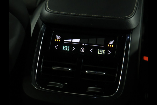 Volvo XC90 2.0 T8 Recharge AWD R-Design 7P [TREKHAAK UITKLAPBAAR, HARMAN/KARDON, MEMORY SEATS, STUURVERWARMING, APPLE CARPLAY, ANDROID, SFEERVERLICHTING, STOELVERWARMING, CAMERA, PDC V+A, ADAPTIVE CRUISE, CLIMATE 4-ZONE, KEYLESS ENTRY