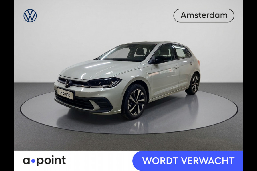 Volkswagen Polo 1.0 TSI Life Move 110 pk Automaat (DSG) | Navigatie | Parkeersensoren (Park assist) | Achteruitrijcamera | Matrix LED koplampen | Stoelverwarming |