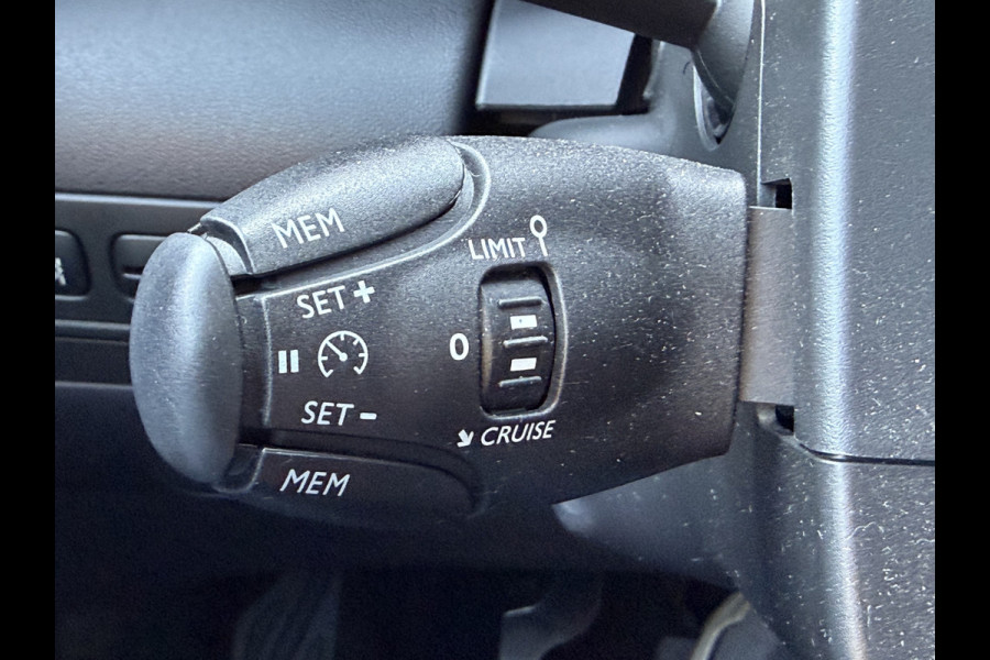 Citroën C3 Aircross 110pk Shine (Trekhaak - Camera - Keyless Entry - Parkeersensoren V+A - Grip Controle - 17"incl 4S - Hifi - Dodehoekdetectie - Dr
