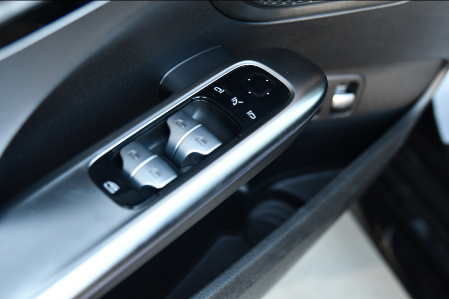 Mercedes-Benz C-Klasse 300 e AMG-Line, Night, Memory, 360, ACC, Keyless, HUD, Digital!