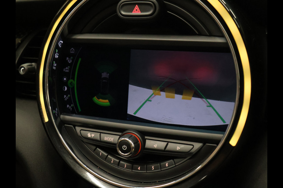 MINI Cabrio 1.5 Cooper Sidewalk Edition [APPLE CARPLAY, HARMAN KARDON, STOELVERWARMING, HEAD UP, DIGITAL DASH, CAMERA, CRUISE CONTROL, PDC V+A, NAVIGATIE, NIEUWSTAAT]