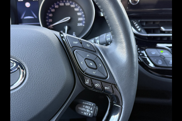 Toyota C-HR 1.8 Hybrid Team D | ACC | CarPlay | Camera | Keyless | 18 inch
