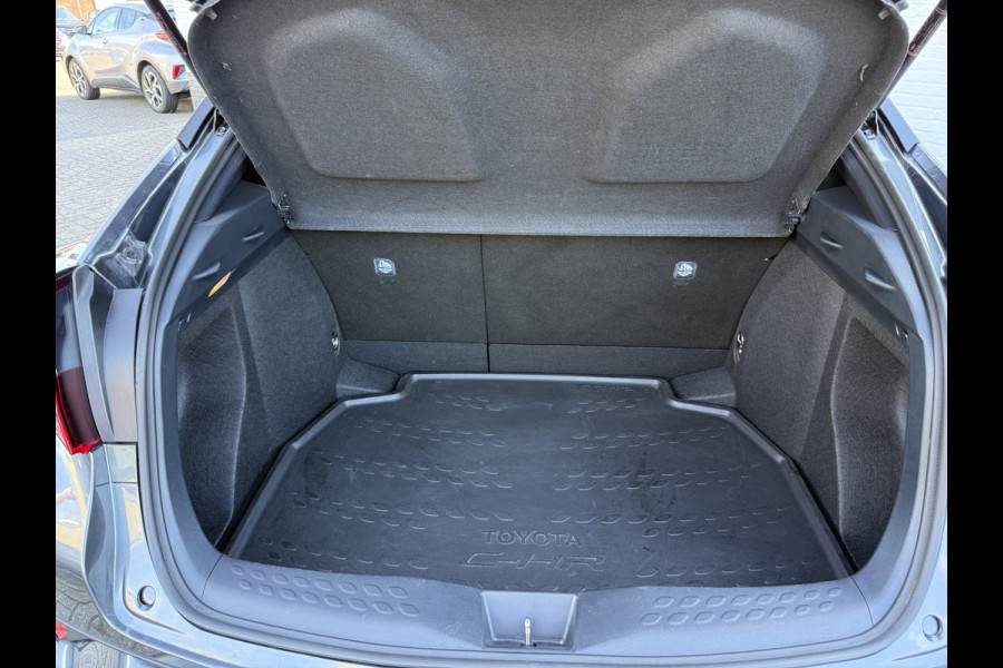 Toyota C-HR 1.8 Hybrid Team D | ACC | CarPlay | Camera | Keyless | 18 inch