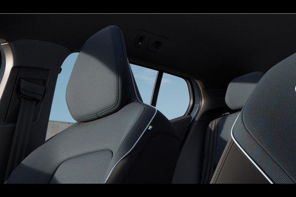 Volvo EX30 272PK Automaat Single Motor Ext. Range Plus Europa / Elektrische stoelen / Adaptieve cruise control / BLIS / Parkeersensoren met camera / Elektrische achterklep / 20" velgen / Google infotainment / Keyless entry