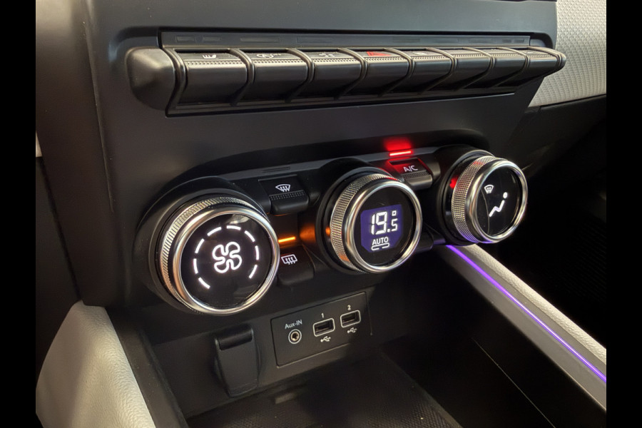 Renault Clio 1.0 TCe 90 Techno Voorstoelen verwarmd Achteruitrij Camera