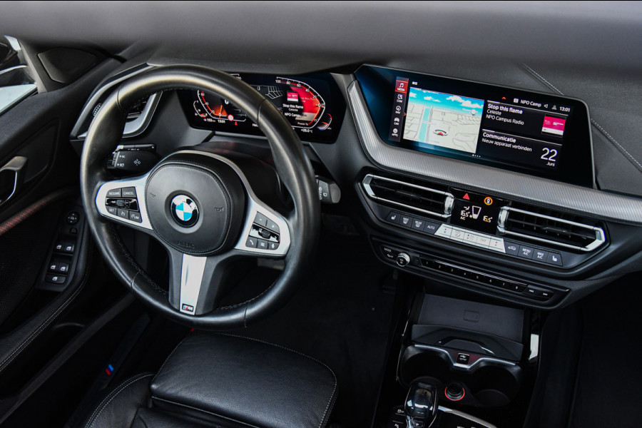 BMW 1-serie 120i M-Sport, Pano, Led, Sfeer, Virtual, Leder, Camera!