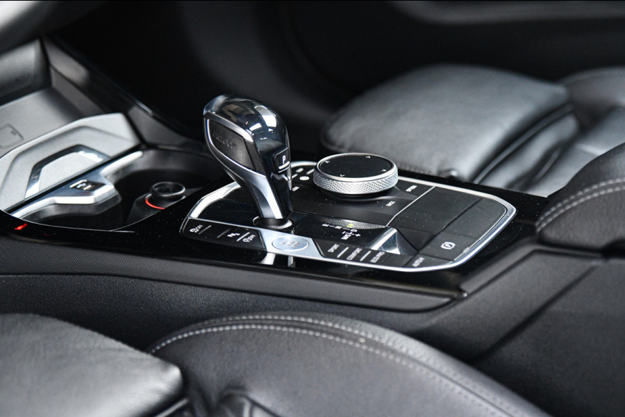 BMW 1-serie 120i M-Sport, Pano, Led, Sfeer, Virtual, Leder, Camera!