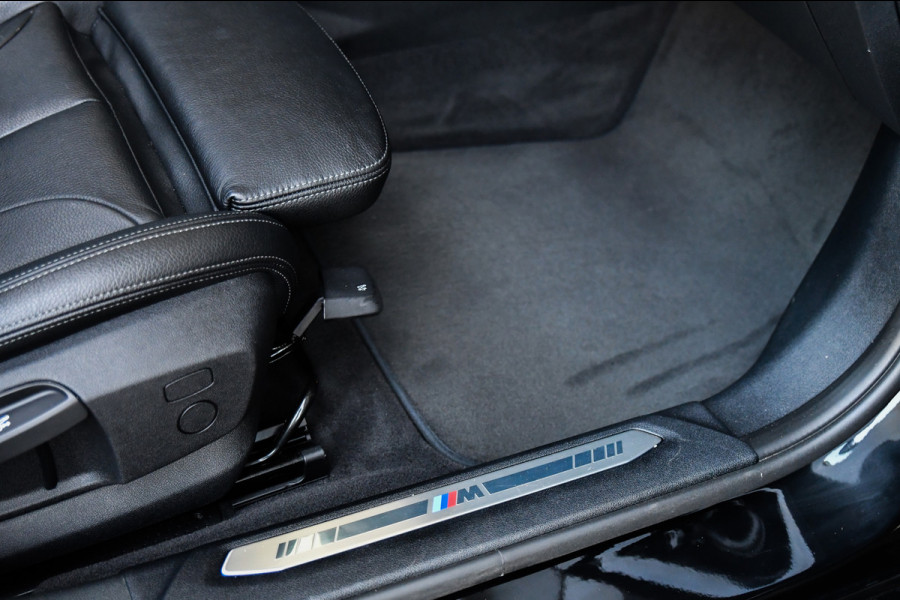 BMW 1-serie 120i M-Sport, Pano, Led, Sfeer, Virtual, Leder, Camera!