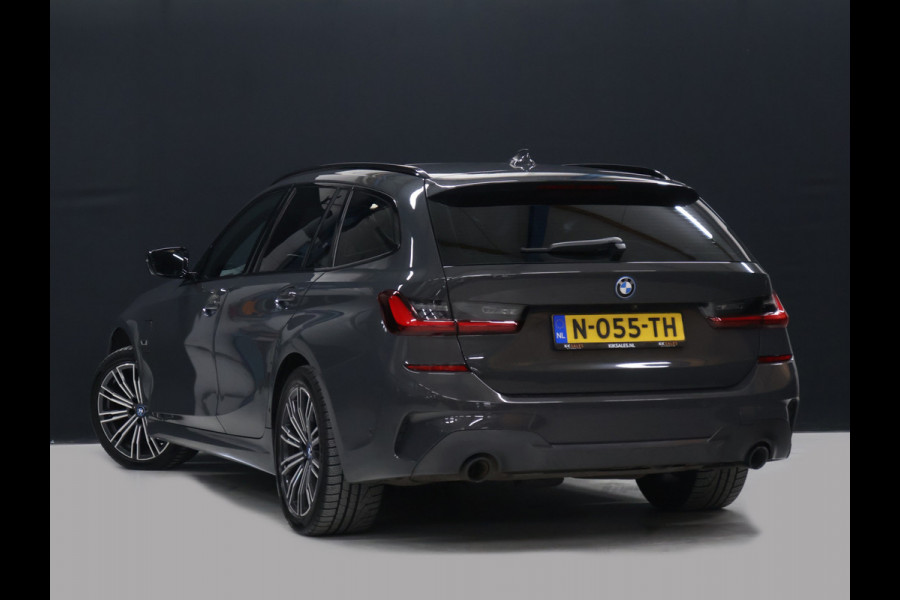 BMW 3 Serie Touring 330e xDrive M Sport [SCHUIFKANTELDAK, TREKHAAK, APPLE CARPLAY, ANDROID, CAMERA, STOELVERWARMING, PDC V+A, CRUISE, CLIMATE 3-ZONE, LASERLICHT, HIFI AUDIO, COMFORT ACCESS, DIGITAL DASH, ELEKTRISCHE ACHTERKLEP, NIE