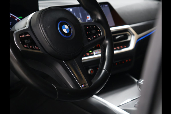 BMW 3 Serie Touring 330e xDrive M Sport [SCHUIFKANTELDAK, TREKHAAK, APPLE CARPLAY, ANDROID, CAMERA, STOELVERWARMING, PDC V+A, CRUISE, CLIMATE 3-ZONE, LASERLICHT, HIFI AUDIO, COMFORT ACCESS, DIGITAL DASH, ELEKTRISCHE ACHTERKLEP, NIE