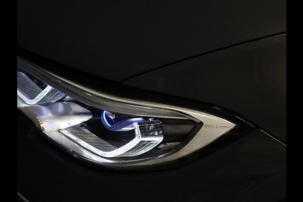 BMW 3 Serie Touring 330e xDrive M Sport [SCHUIFKANTELDAK, TREKHAAK, APPLE CARPLAY, ANDROID, CAMERA, STOELVERWARMING, PDC V+A, CRUISE, CLIMATE 3-ZONE, LASERLICHT, HIFI AUDIO, COMFORT ACCESS, DIGITAL DASH, ELEKTRISCHE ACHTERKLEP, NIE