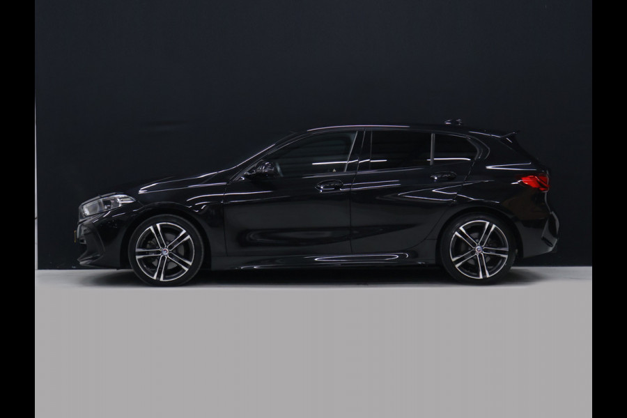 BMW 1-serie 118i Business Edition [M SPORT, APPLE CARPLAY, ANDROID, CAMERA, PDC V+A, CRUISE, CLIMATE, HIFI AUDIO, DIGITAL DASH, LED KOPLAMPEN, NIEUWSTAAT]