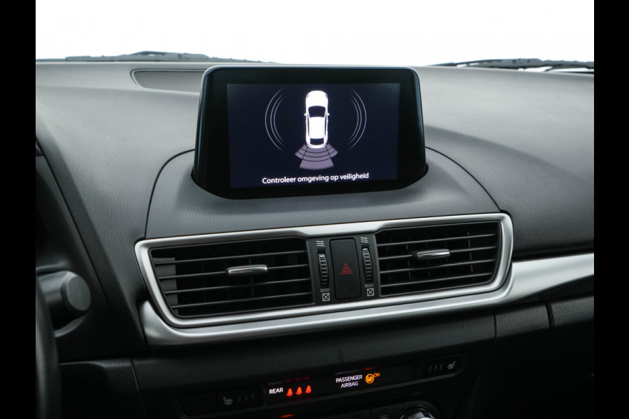 Mazda 3 2.2 SkyActiv-D 150 SkyLease *HEATED-COMFORTSEATS | NAVI-FULLMAP | DAB+ | PRIVACYGLASS | ECC | PDC | CRUISE | 18''ALU*