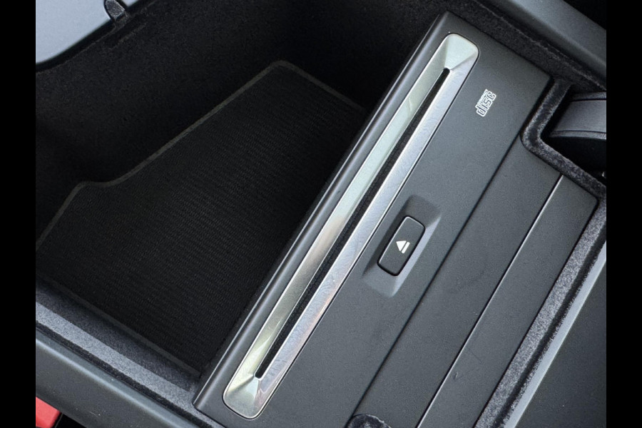 Volvo XC60 2.0 T5 Momentum NL-AUTO | D-RIEM V.V. | PANODAK | CAMERA