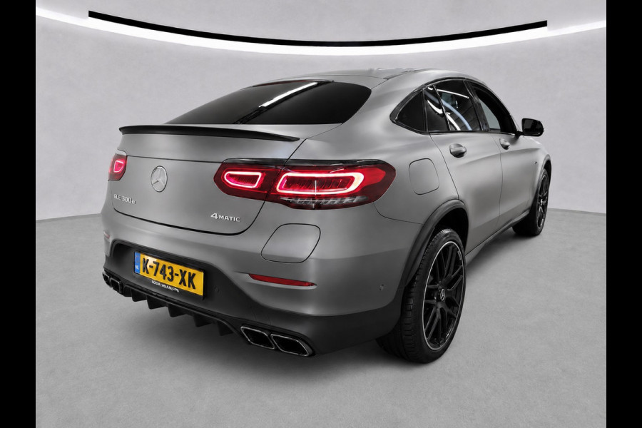 Mercedes-Benz GLC Coupé 300e 4MATIC Business Solution AMG | Magno | Stoelverwarming | Cruise Control | Ambiance Verlichting | Camera | Navigatie | Keyless | LED |