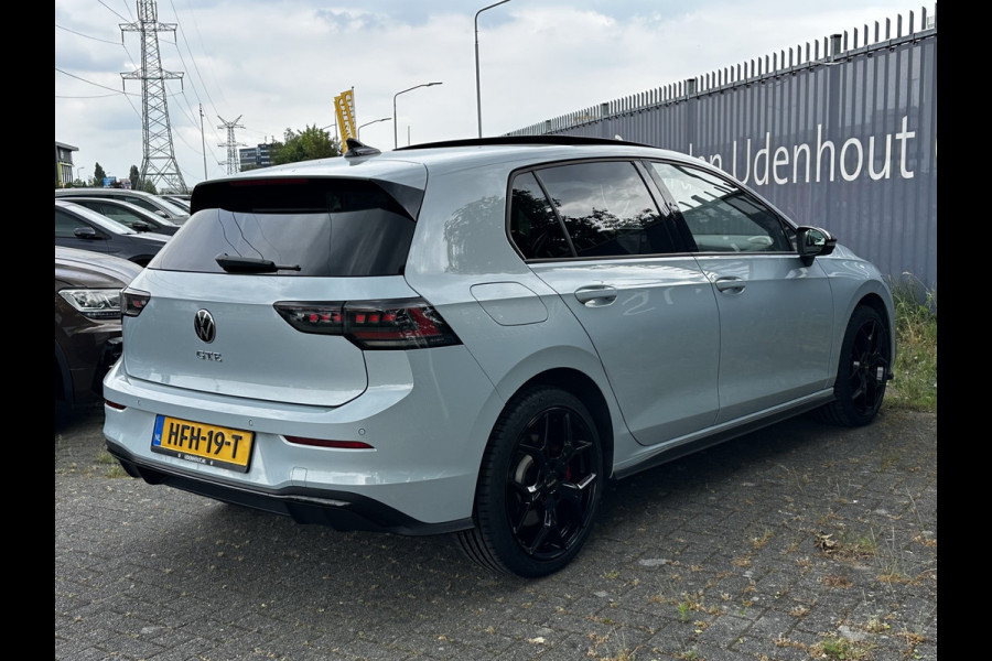 Volkswagen Golf GTE 1.5 TSI eHybrid 272pk DSG | Panoramadak | 360 camera | Stoelverwarming | Side assist / Demonstratieauto