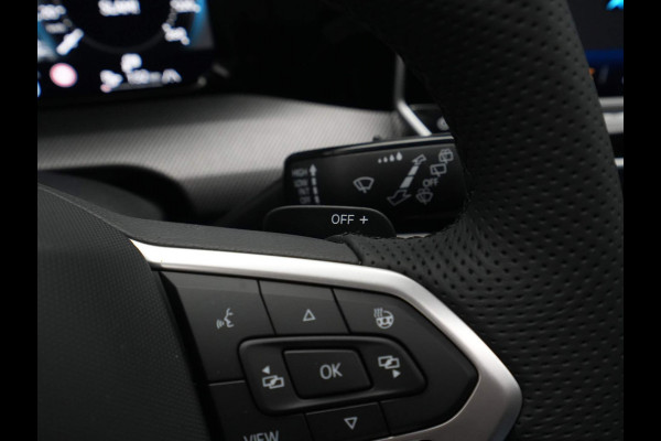 Volkswagen Golf GTE 1.5 TSI eHybrid 272pk DSG | Panoramadak | 360 camera | Stoelverwarming | Side assist / Demonstratieauto