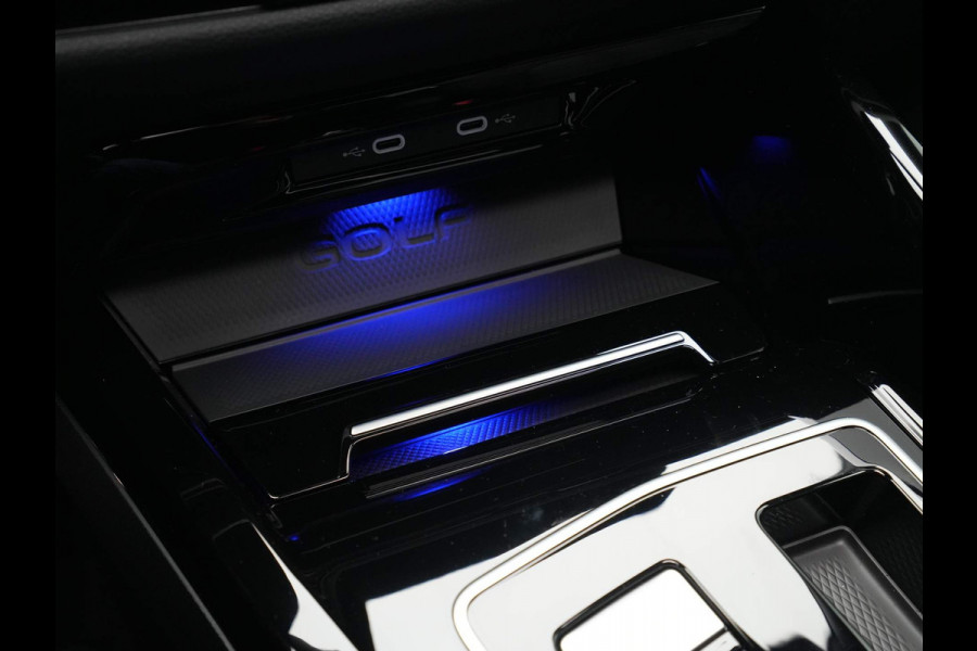 Volkswagen Golf GTE 1.5 TSI eHybrid 272pk DSG | Panoramadak | 360 camera | Stoelverwarming | Side assist / Demonstratieauto