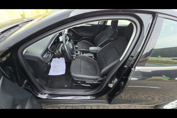 Ford FOCUS Wagon 1.0 EcoBoost Trend Edition Business