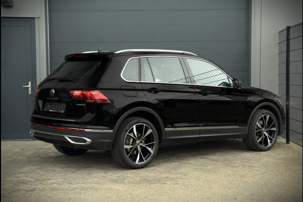 Volkswagen Tiguan 1.4 TSI eHybrid Elegance Business | Stoelverwarming | Stuurverwarming | Massage | iQ Light | Trekhaak | Ambiance Verlichting | Adaptive Cruise Control | Keyless | Apple Carplay | Navigatie | SOH 85,33%