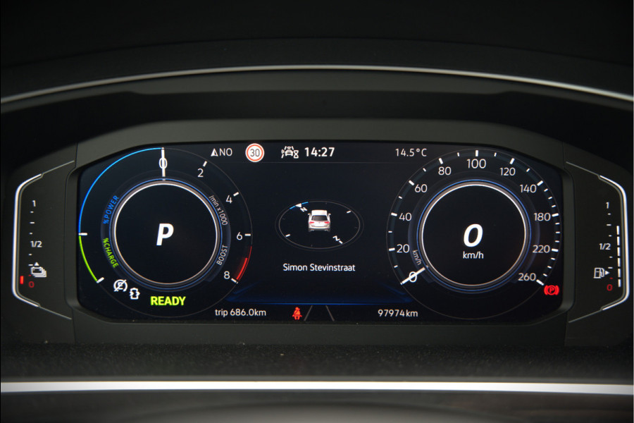 Volkswagen Tiguan 1.4 TSI eHybrid Elegance Business | Stoelverwarming | Stuurverwarming | iQ Light | Adaptive Cruise Control | Trekhaak | Apple Carplay | Navigatie | Camera | SOH 84%