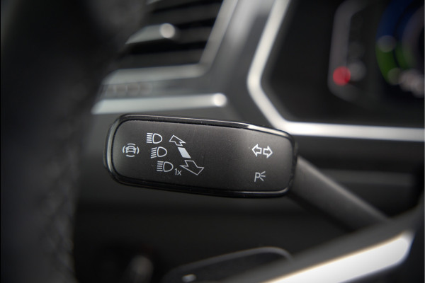 Volkswagen Tiguan 1.4 TSI eHybrid Elegance Business | Stoelverwarming | Stuurverwarming | iQ Light | Adaptive Cruise Control | Trekhaak | Apple Carplay | Navigatie | Camera | SOH 84%