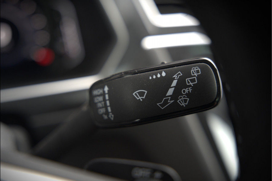 Volkswagen Tiguan 1.4 TSI eHybrid Elegance Business | Stoelverwarming | Stuurverwarming | iQ Light | Adaptive Cruise Control | Trekhaak | Apple Carplay | Navigatie | Camera | SOH 84%