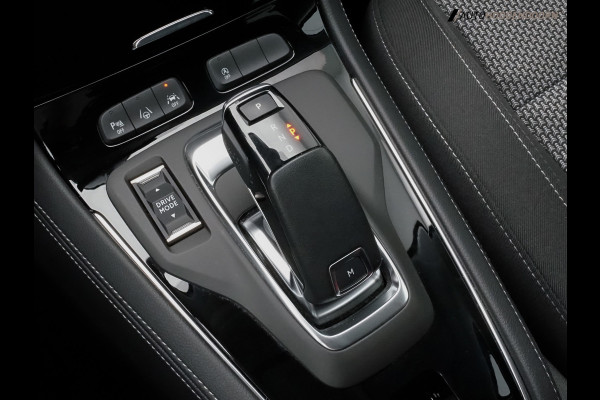 Opel Grandland 1.2 Turbo Edition Sport (TREKHAAK,ACHTERUITRIJCAMERA,APPLE CARPLAY,ADAPTIVE CRUISE,DIGI,CLIMATE,TOPCONDITIE)