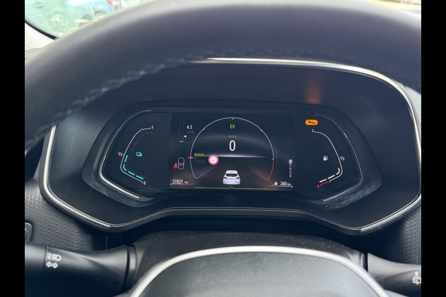Renault Clio 1.6 E-Tech Hybrid 140 Zen PARKEERCAMERA | ECC | VELGEN | ZUINIG